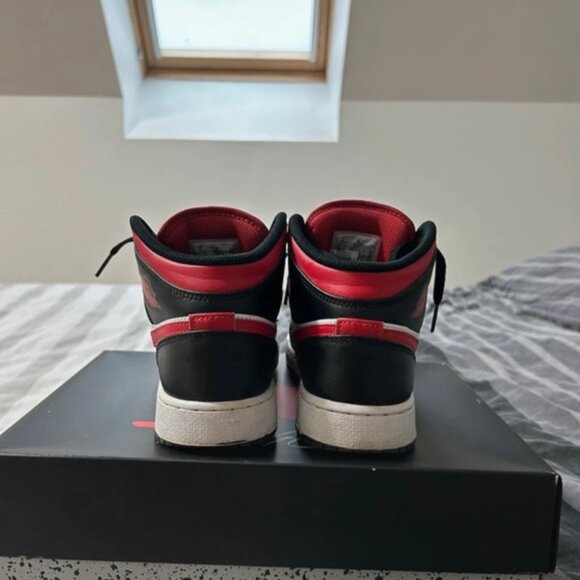 Air Jordan 1 main image 4